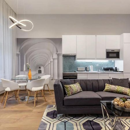 Premium Apartment By Hi5-King Street'S Luxury ブダペスト エクステリア 写真