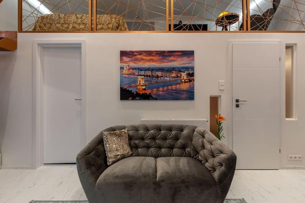 Premium Apartment By Hi5-King Street'S Luxury ブダペスト エクステリア 写真