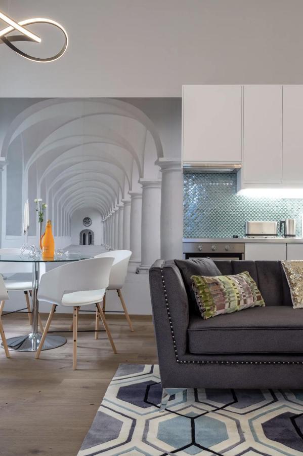 Premium Apartment By Hi5-King Street'S Luxury ブダペスト エクステリア 写真