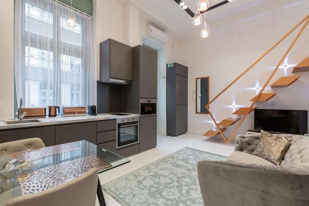 Premium Apartment By Hi5-King Street'S Luxury ブダペスト エクステリア 写真